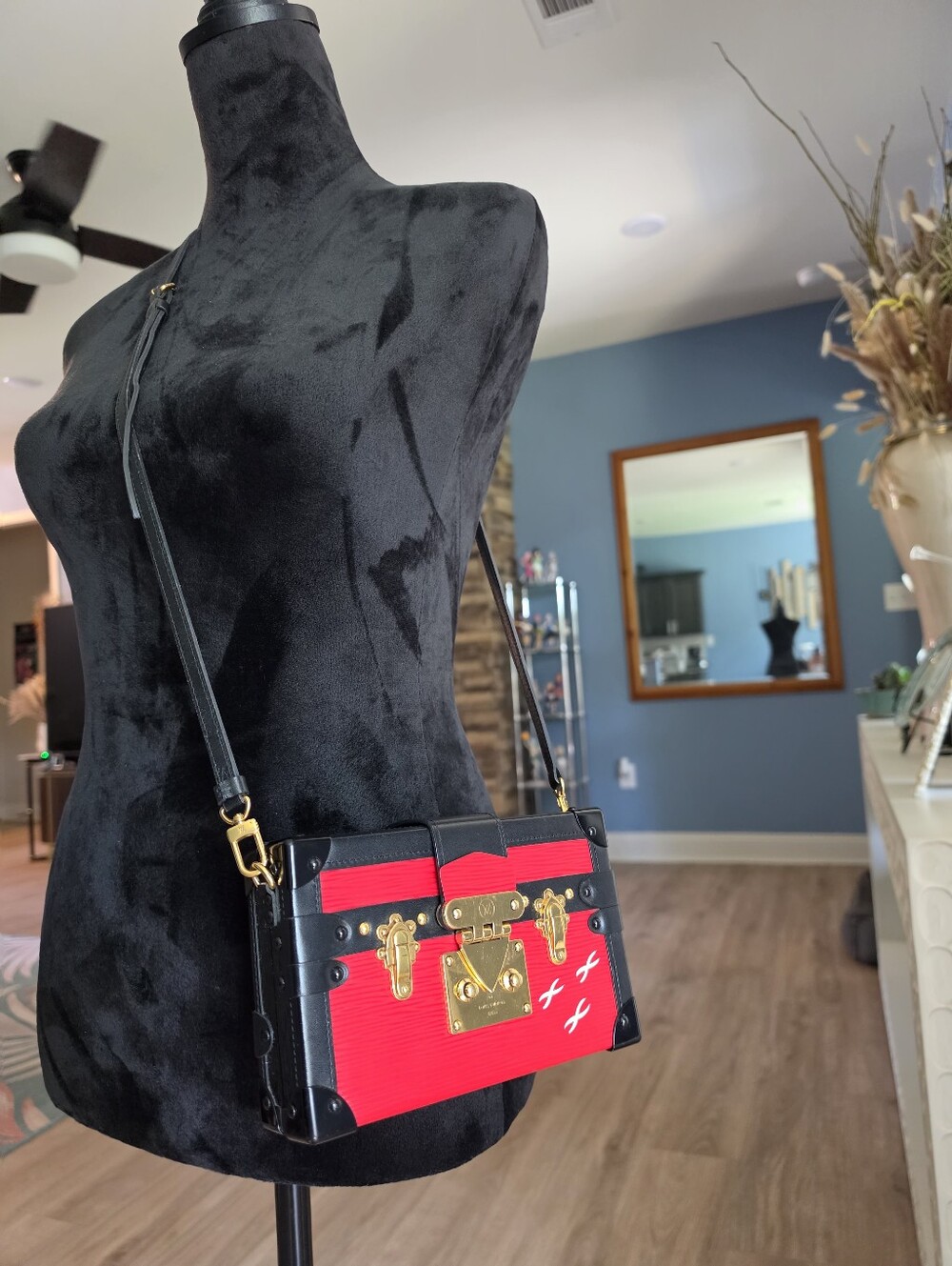 Authentic Louis Vuitton Epi Leather Petite Malle Clutch Bag Or Crossbody Bag